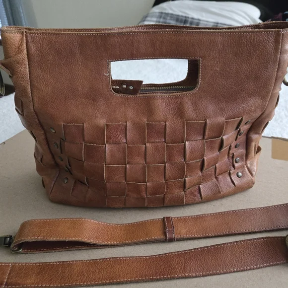 Bed Stu Cognac Orchid Woven Hand Bag - Picture 5 of 16